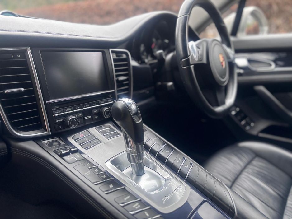 2012 Porsche Panamera