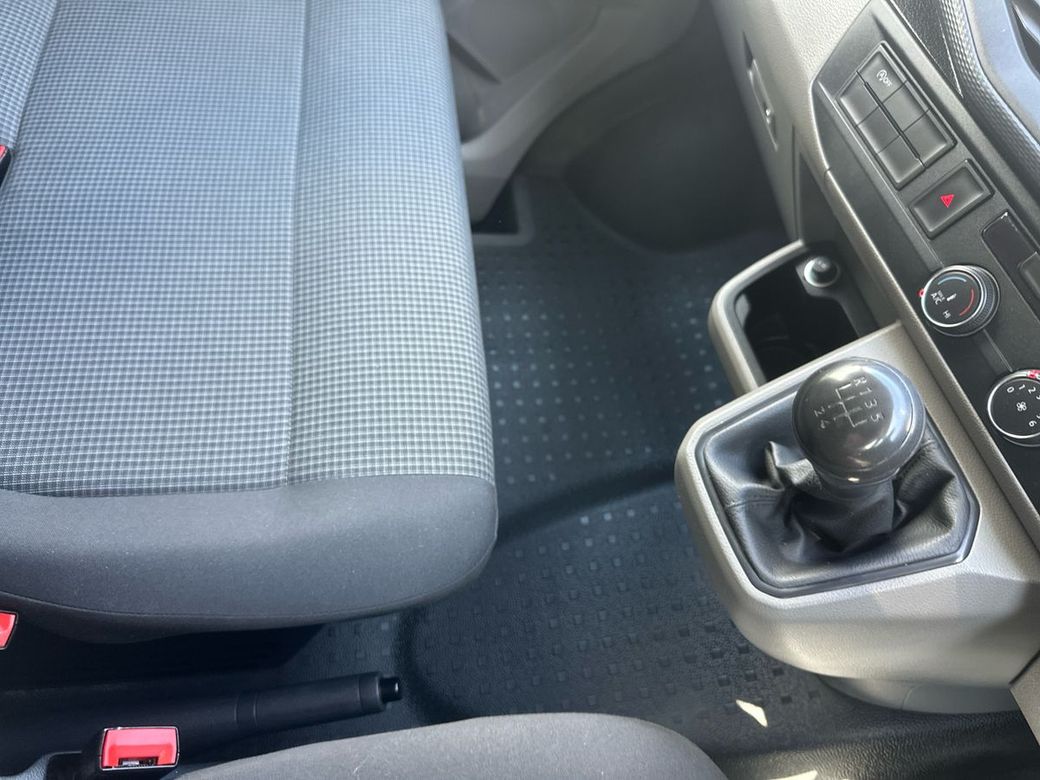 2021 Volkswagen Transporter