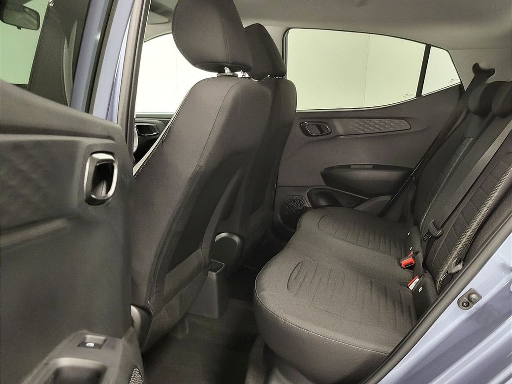 2025 Hyundai i10