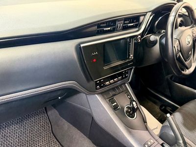 2016 Toyota Auris
