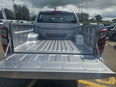 2025 Isuzu D-MAX