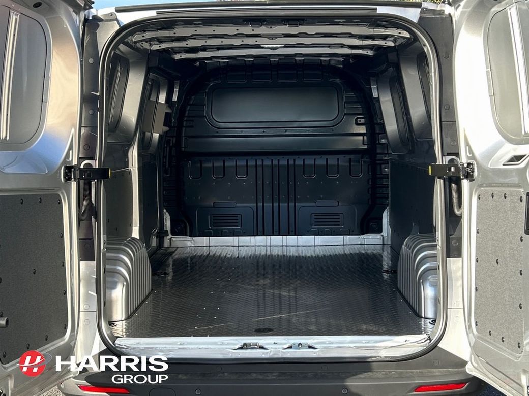 2025 Silver Maxus Deliver 7