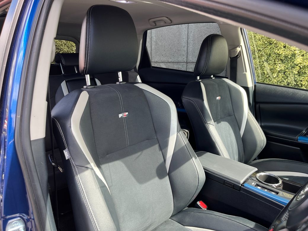 2020 Toyota Prius Alpha