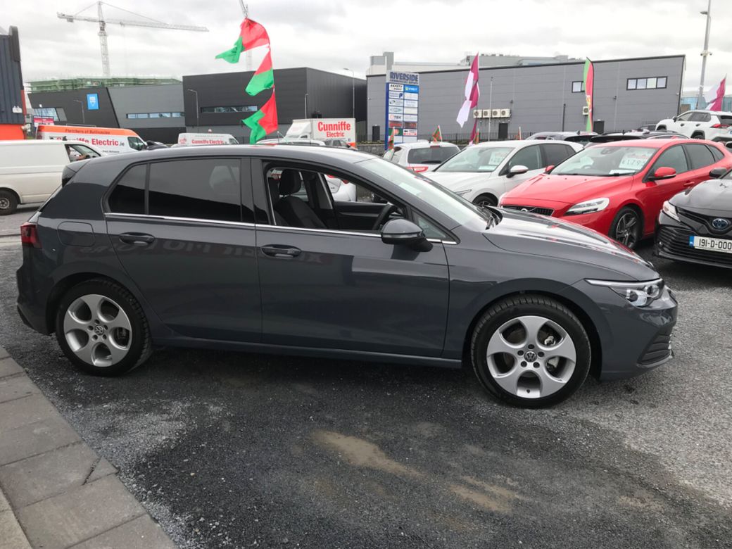 2023 Volkswagen Golf