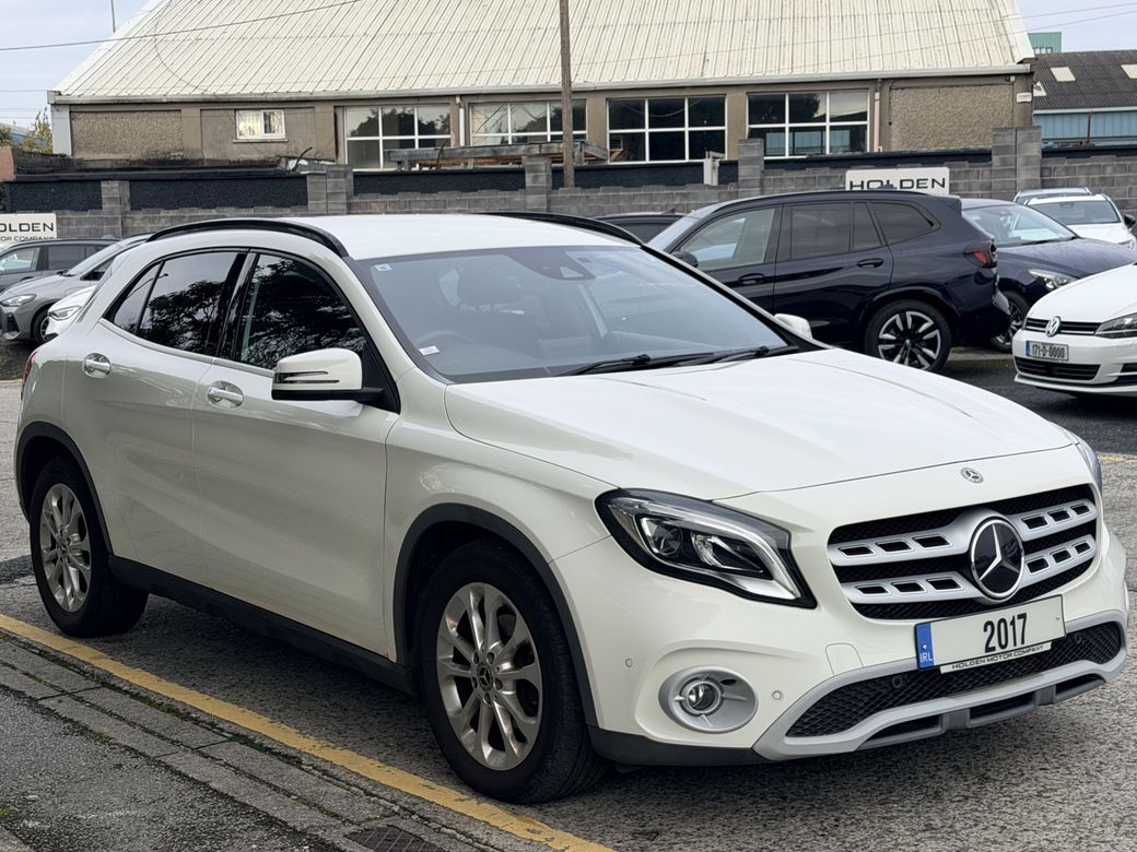 2017 Mercedes-Benz GLA 180