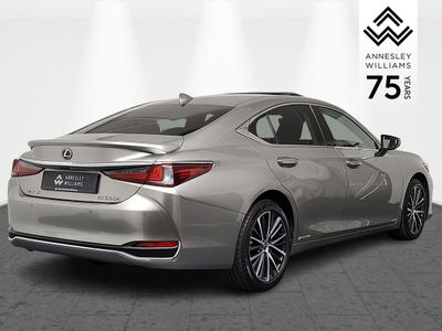 2022 Lexus ES 300h