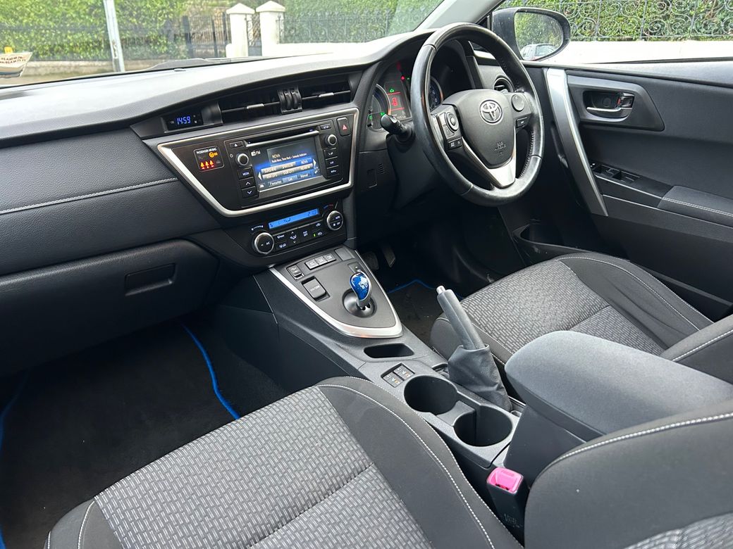 2015 Toyota Auris