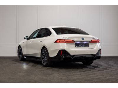 2024 BMW i5