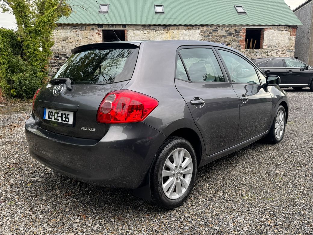 2009 Toyota Auris