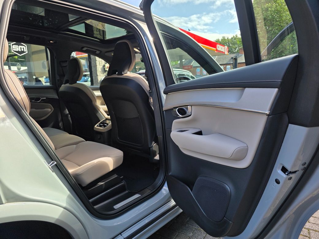 2025 Volvo XC90
