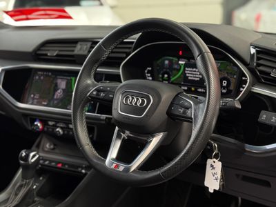 2022 Audi Q3