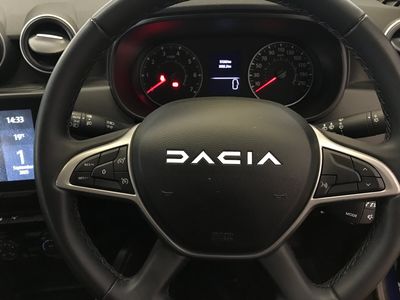 2023 Dacia Duster