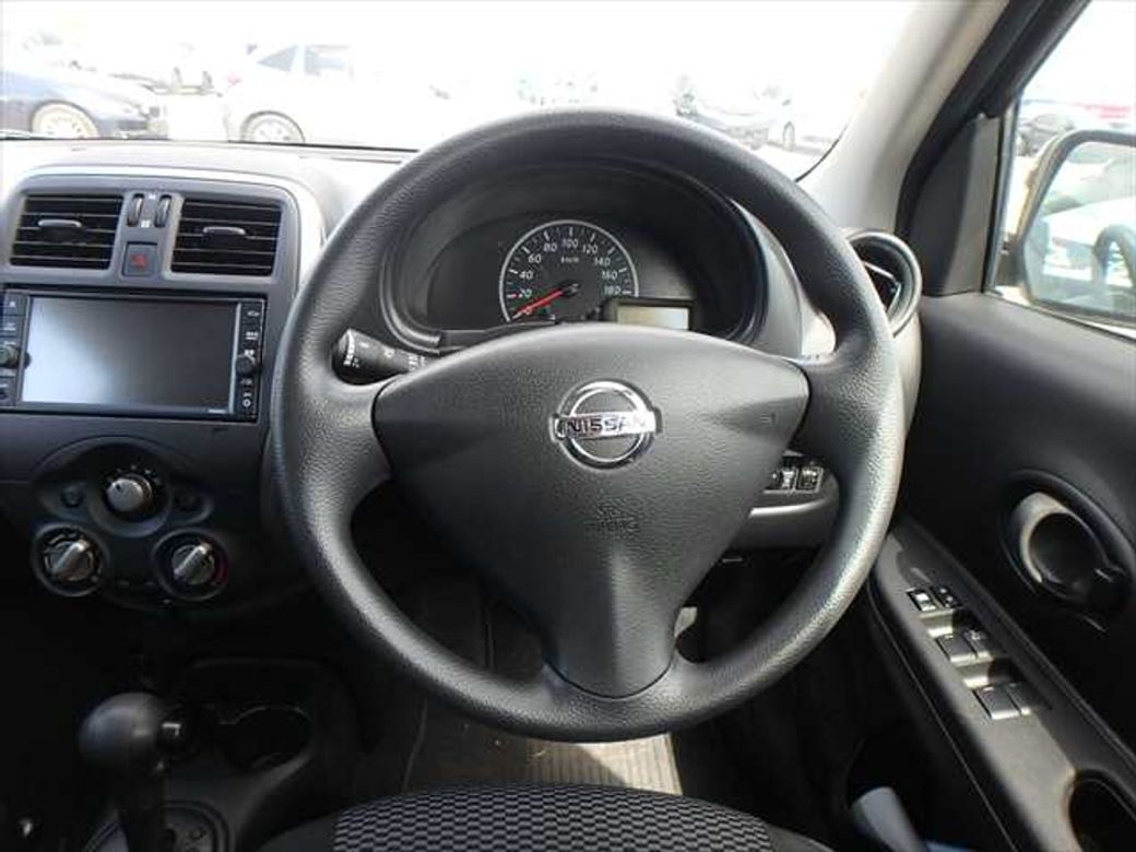 2022 Nissan March