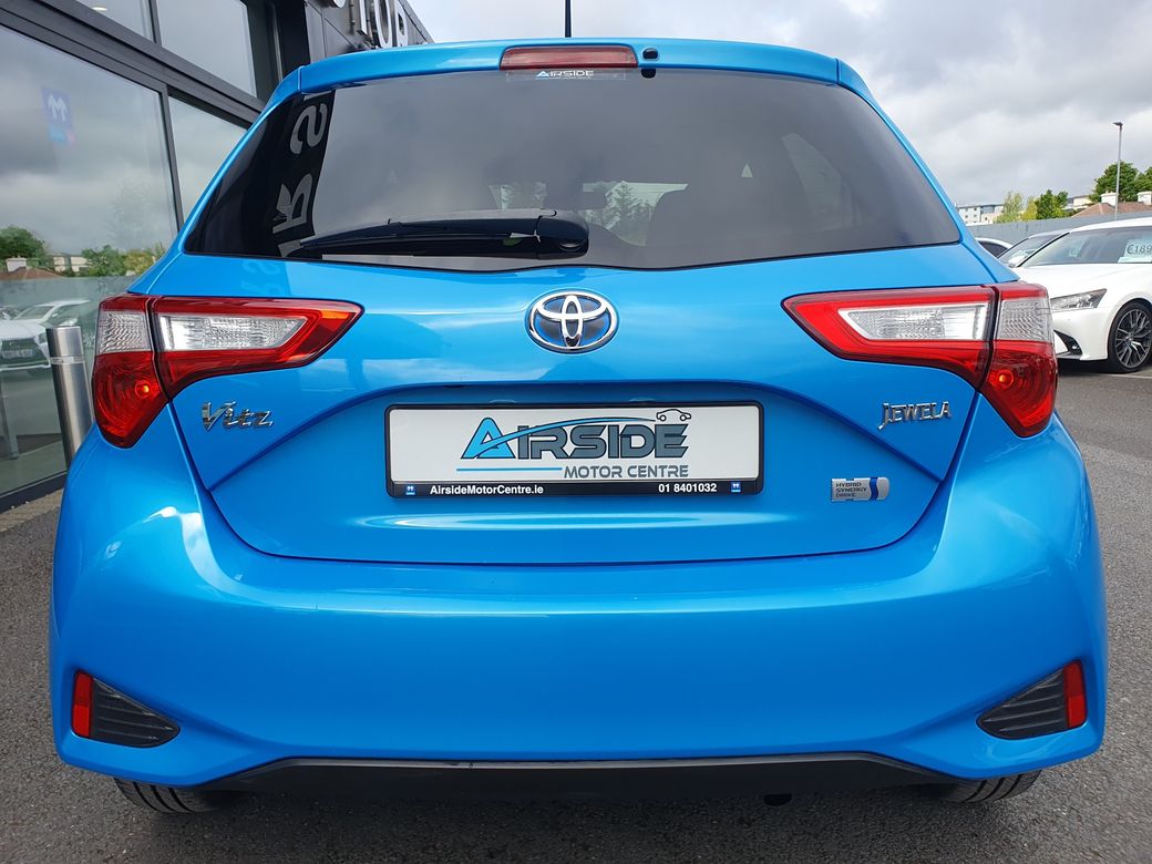 2018 Toyota Vitz