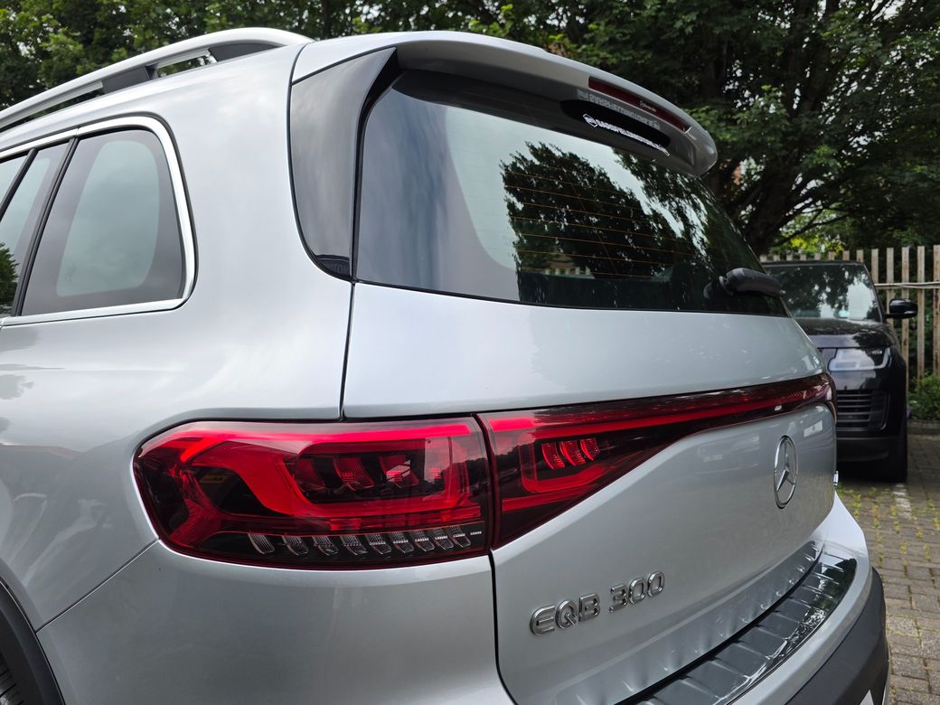 2022 Mercedes-Benz EQB