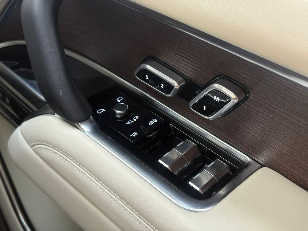 2025 Land Rover Range Rover