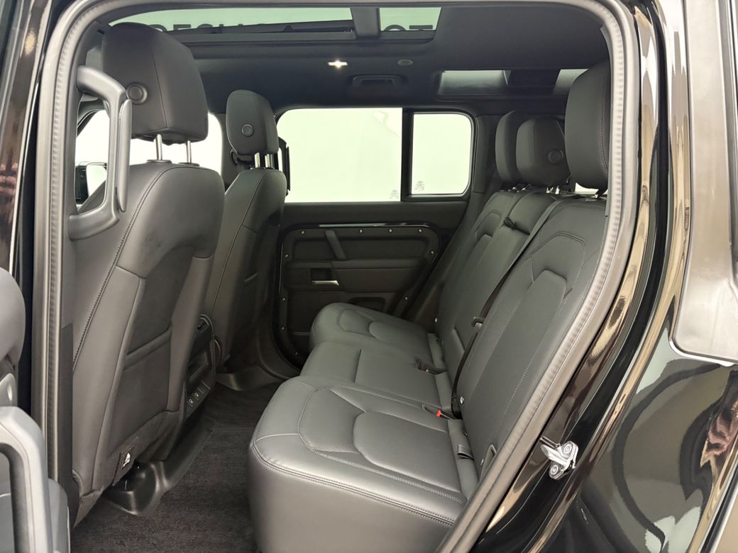 2025 Land Rover Defender