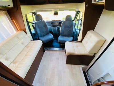 2012 ROLLERTEAM  AUTOROLLER 695 R.H.D ISLAND BED 