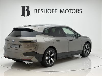 2025 BMW iX
