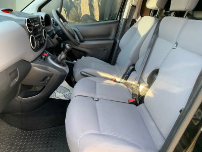 2015 Peugeot Partner