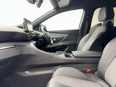 2023 Peugeot 5008