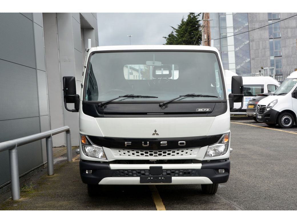 2025 FUSO Canter