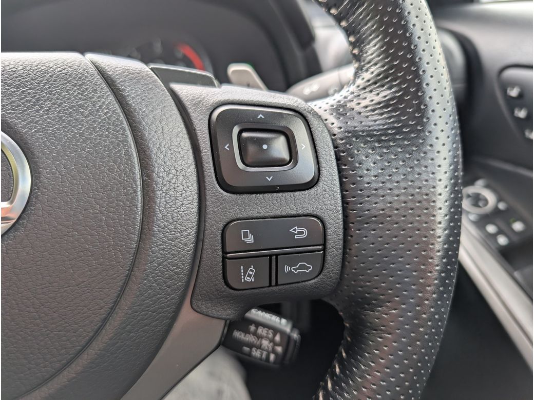 2023 Lexus IS 300h