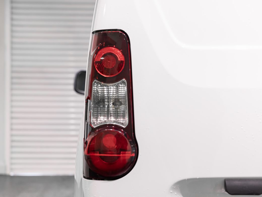 2014 Peugeot Partner