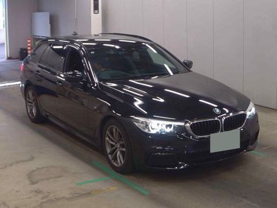 2020 BMW 523