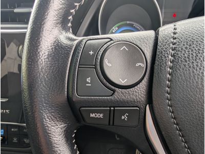 2016 Toyota Auris