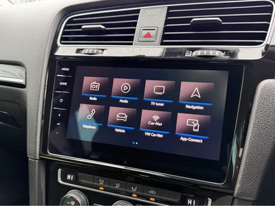 2018 Volkswagen Golf