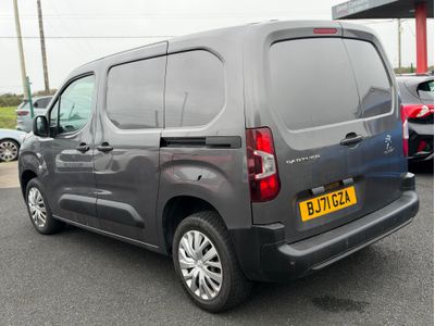 2021 Peugeot Partner