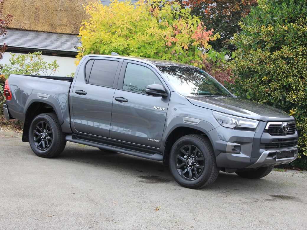 2025 Toyota Hilux