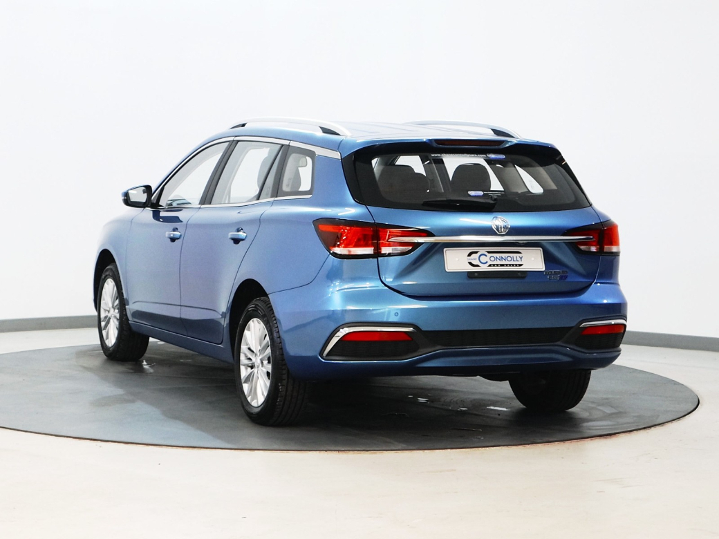 2022 MG 5
