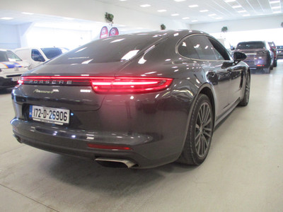 2017 Porsche Panamera
