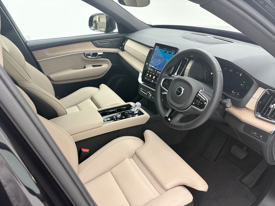2025 Volvo XC90