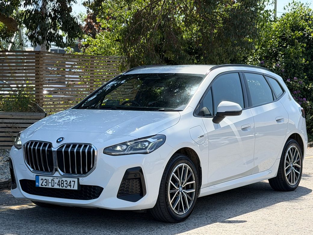 2023 BMW 225