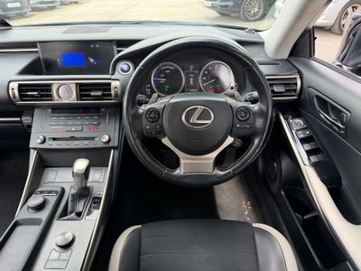 2016 Lexus IS