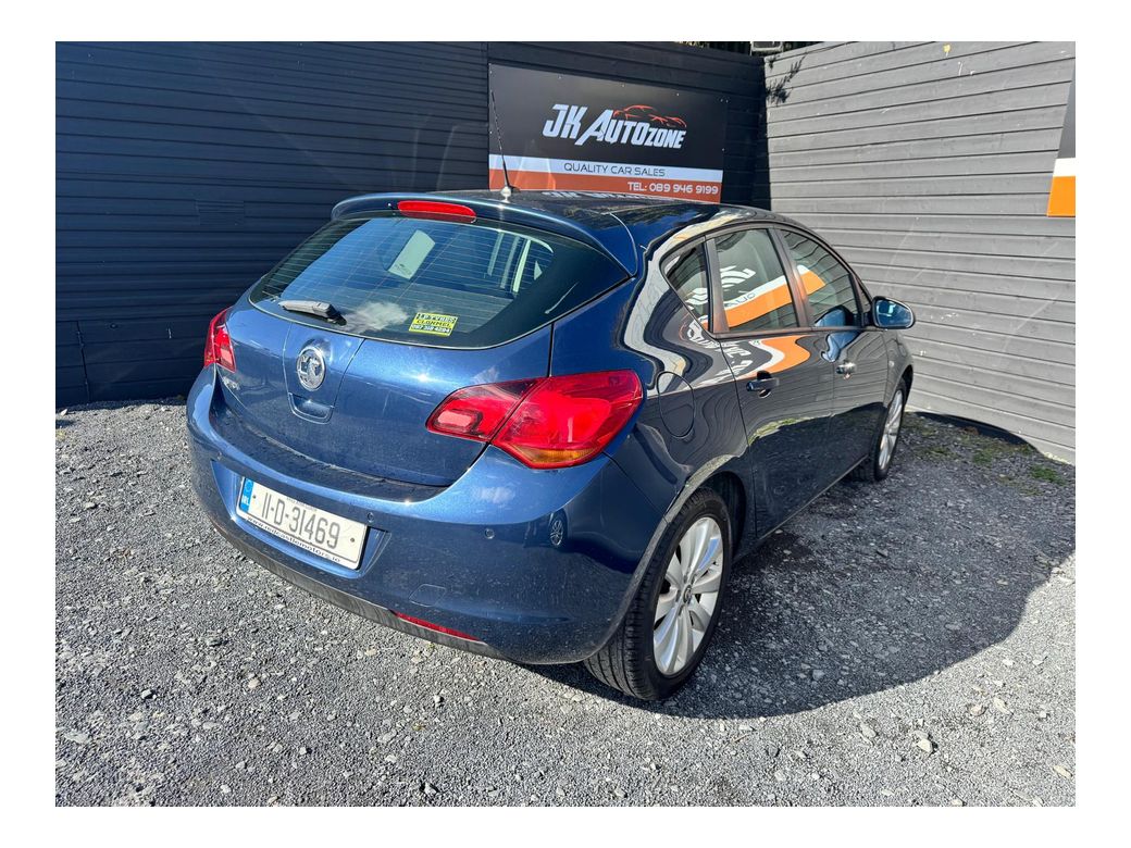 2011 Opel Astra