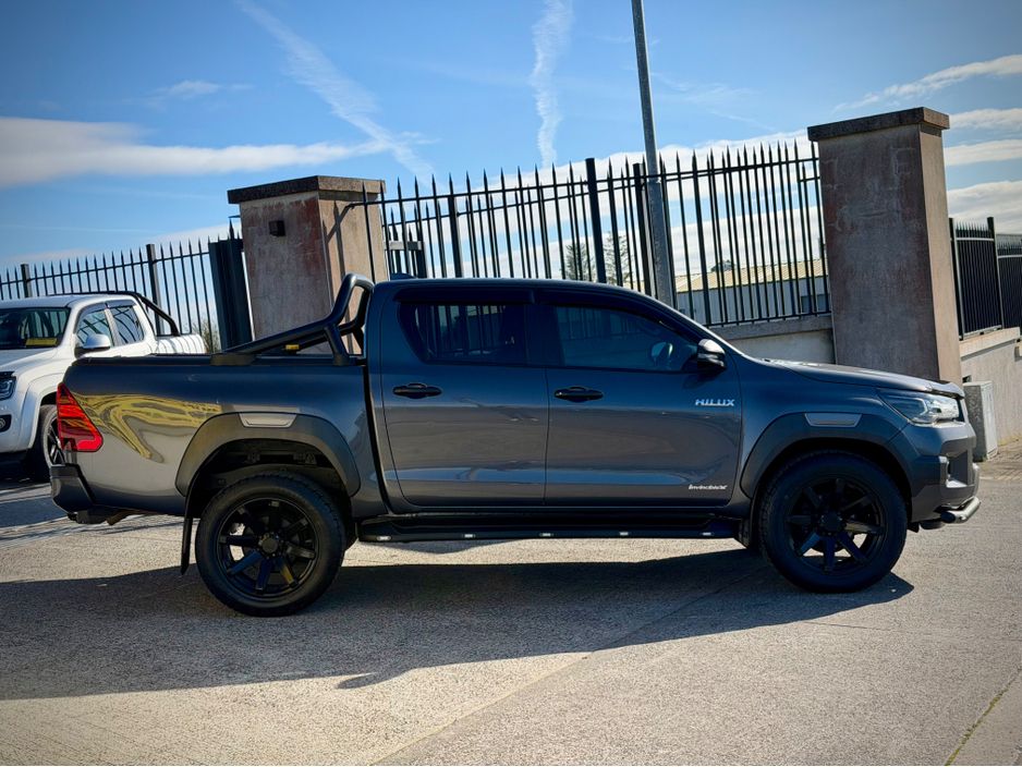 2024 Toyota Hilux