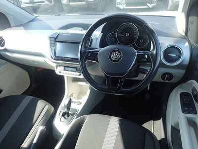 2017 Volkswagen up!