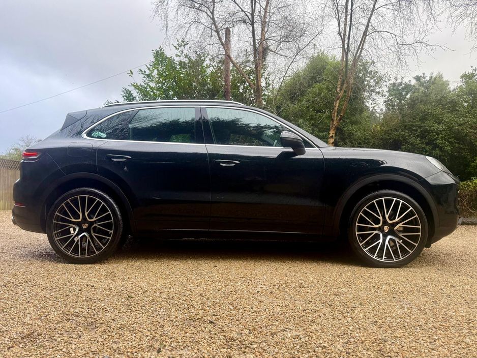 2023 Porsche Cayenne