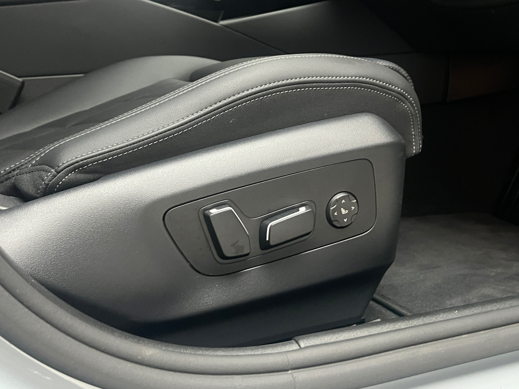 2025 BMW 5 Series