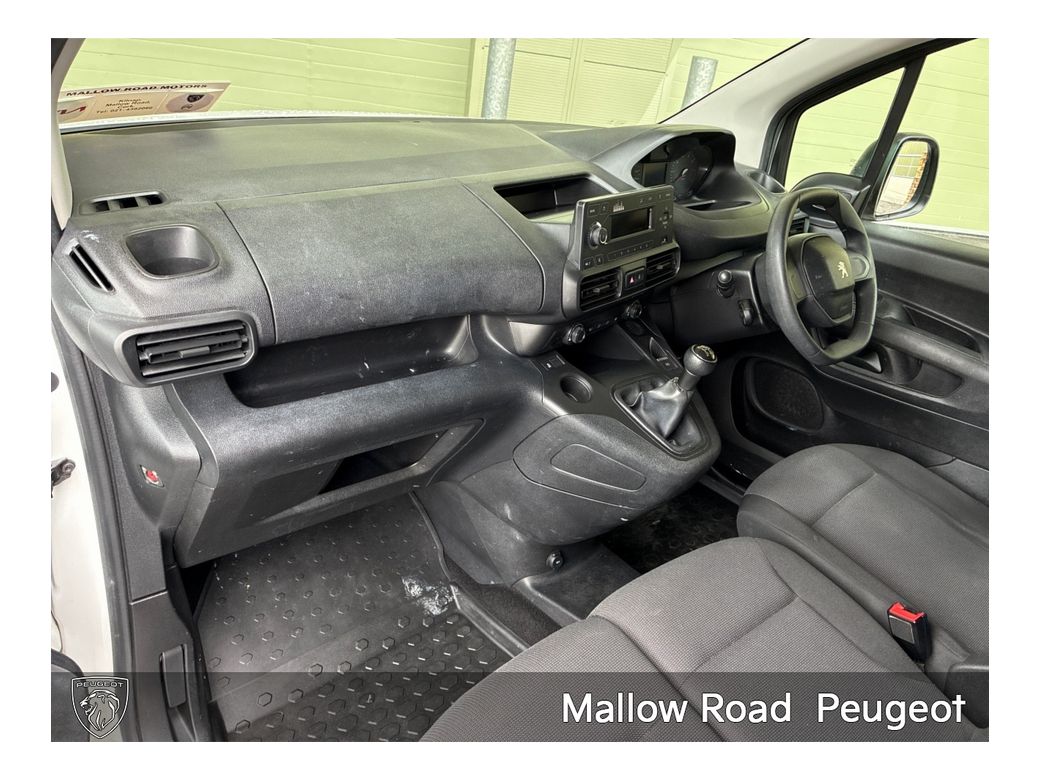 2021 Peugeot Partner