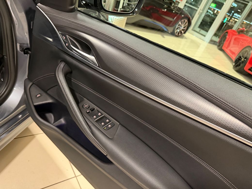 2021 BMW 5 Series