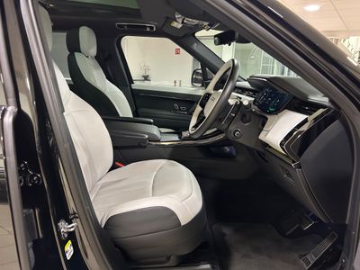 2024 Land Rover Range Rover Sport