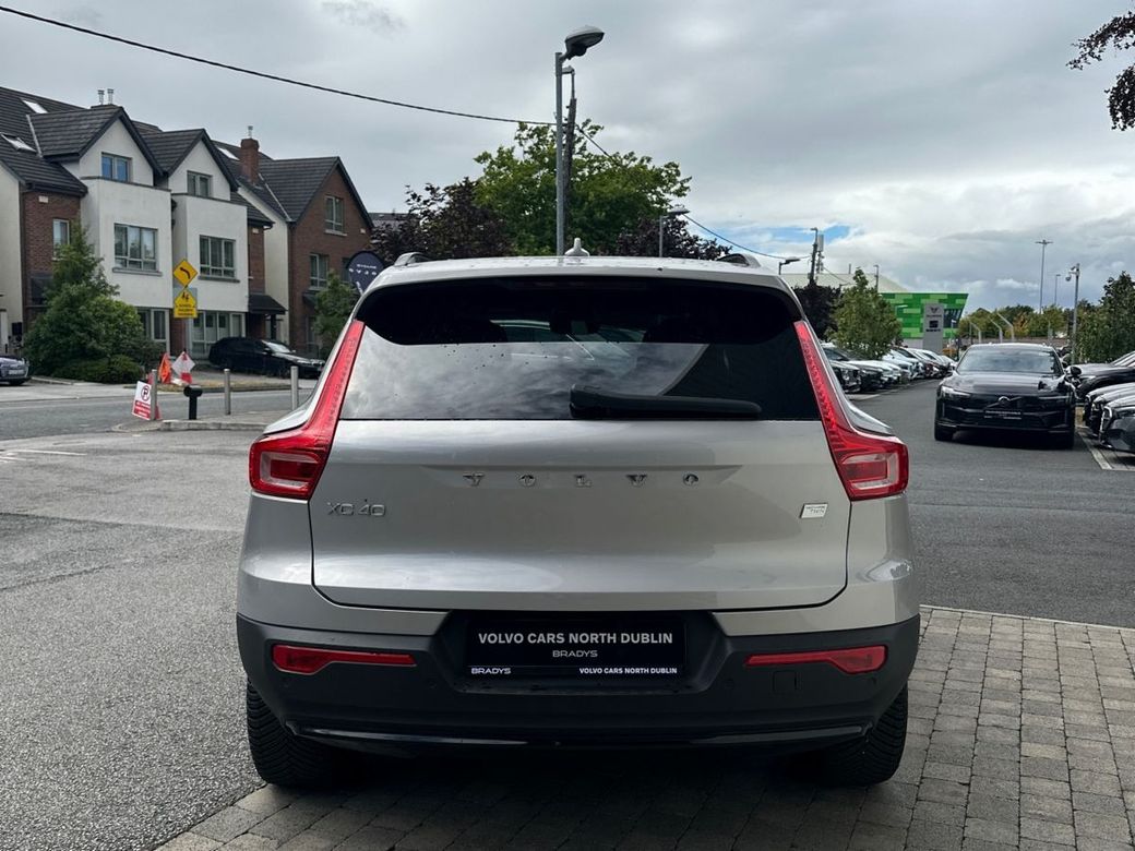 2026 Volvo XC40