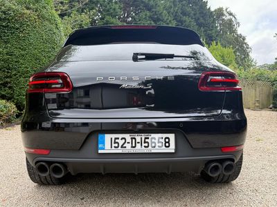 2015 Porsche Macan