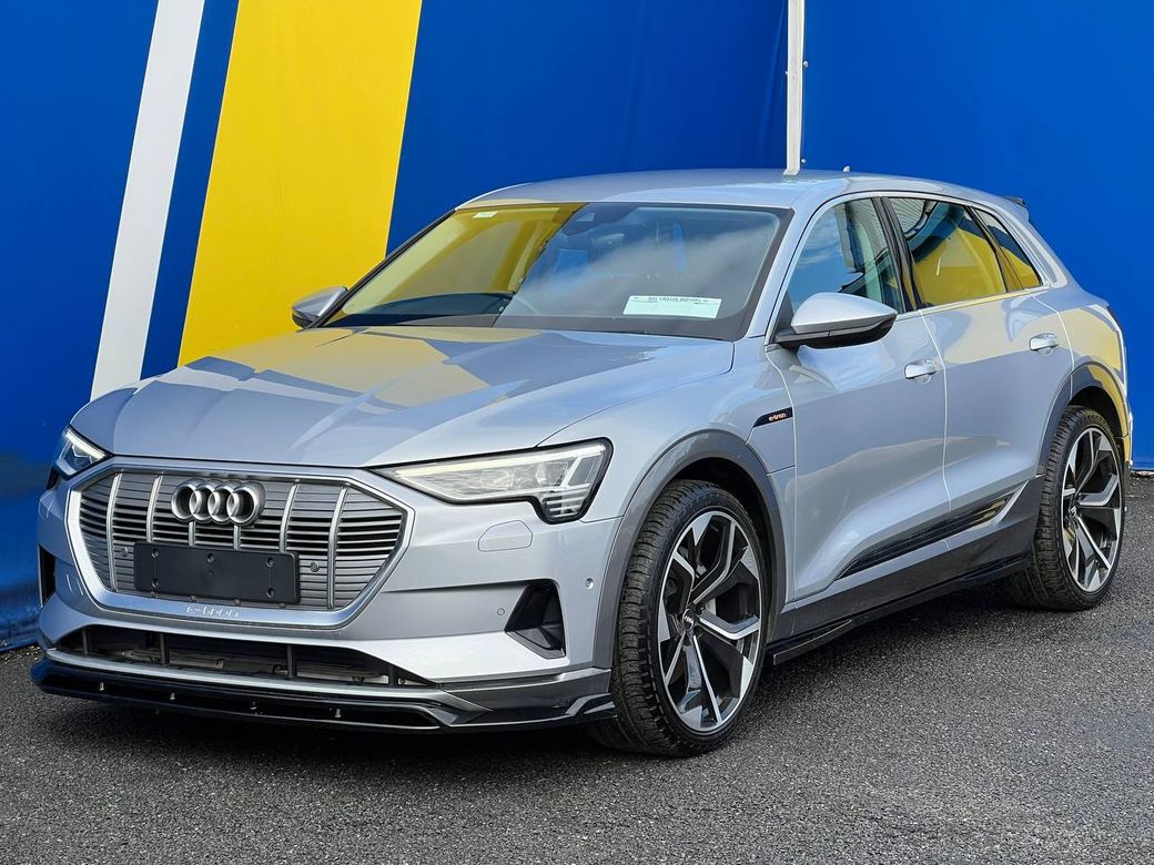 2022 Audi e-tron
