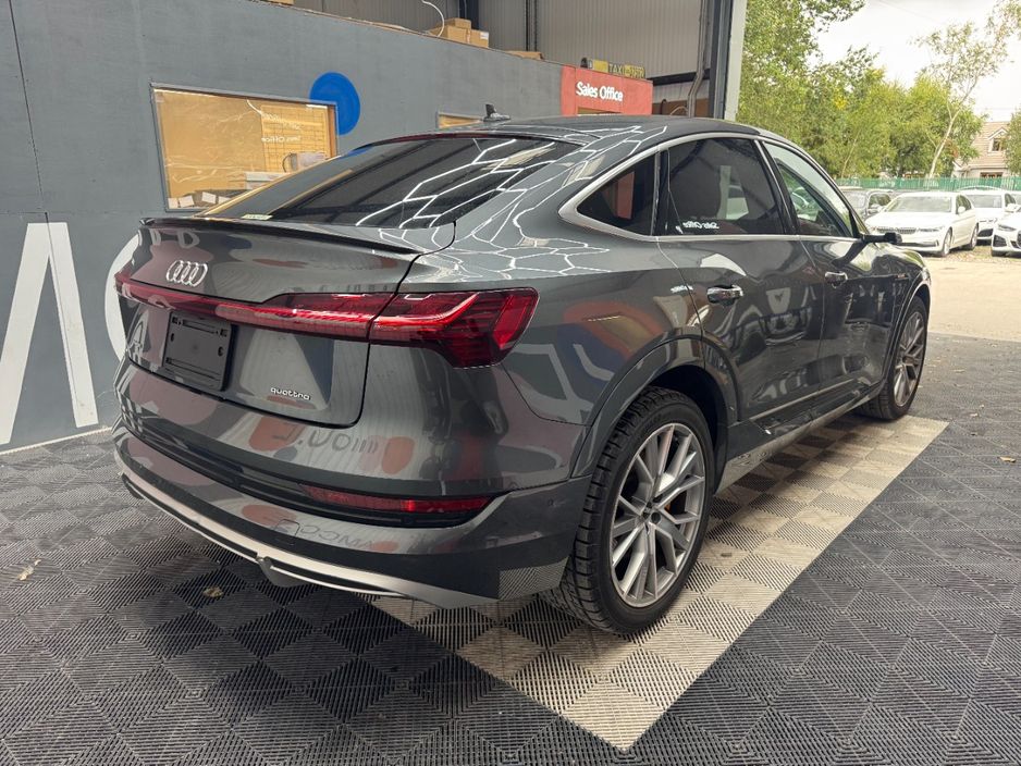 2022 Audi e-tron